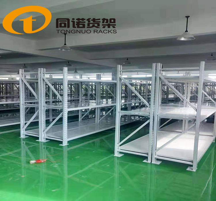 南京輕型貨架.jpg